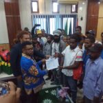 Senator Filep Wamafma Terima Aspirasi Terkait DOB Papua di Sorong dan Jakarta