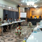 Senator Filep Bahas Program Makan Bergizi Gratis dengan Kepala Sekolah di Manokwari