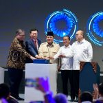 Presiden Prabowo Resmikan Pabrik Hilirisasi Migas Terbesar di Asia Tenggara