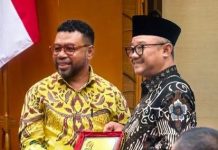 Senator Filep Wamafma Apresiasi Kunker Mendikdasmen Wujudkan Komitmen Program Revitalisasi Sekolah ke Papua Barat