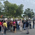 Persiapan PKKMB 2026, Rektor Filep Apresiasi Keterlibatan Sivitas Akademika IHTP pada Pembersihan di GOR Sanggeng