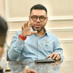 Senator Filep Dorong Afirmasi dan Perluasan Akses Kontraktor OAP dalam Proyek BP Tangguh